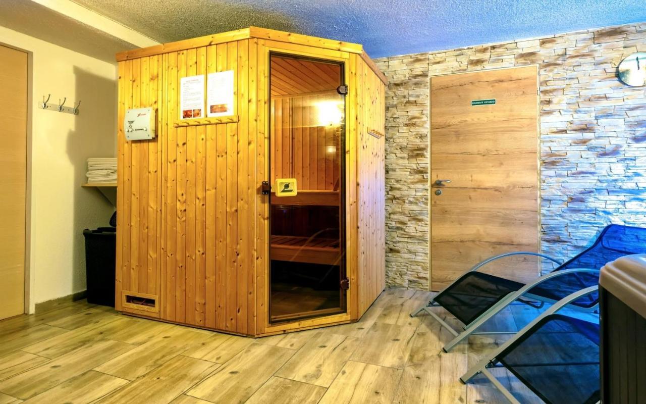 Hotel Stará škola na Šumavě Hořice na Šumavě Exterior foto